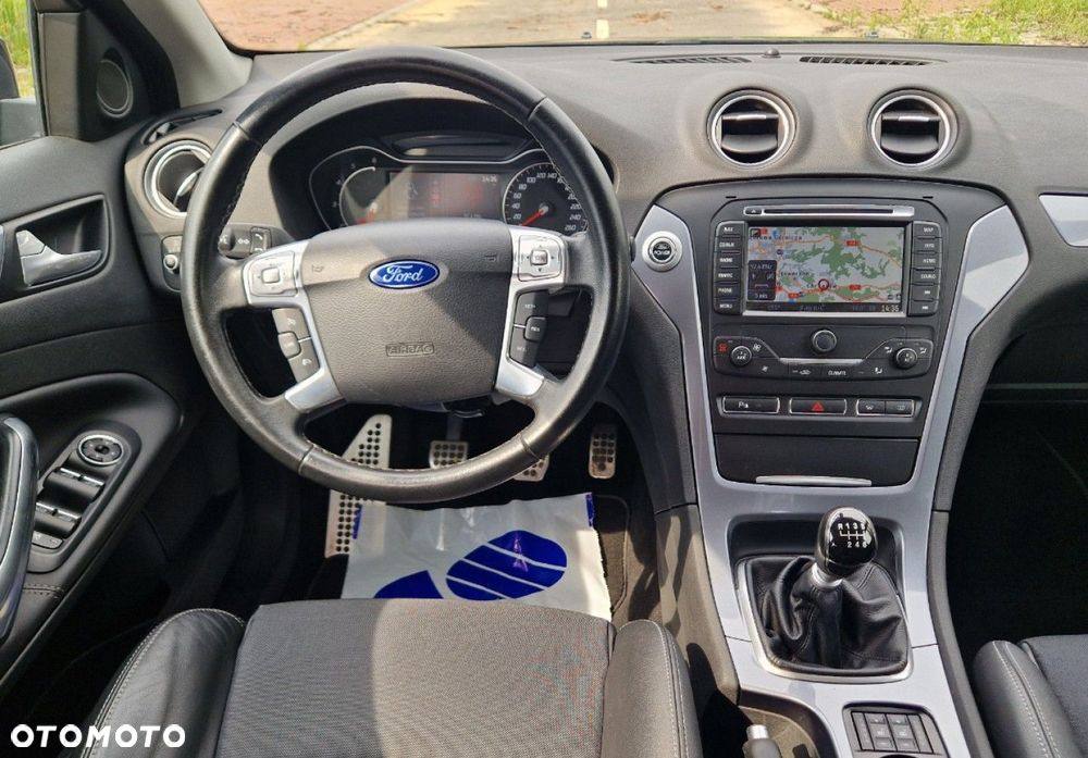 Ford Mondeo 2.0 TDCI Champions Edition - 27