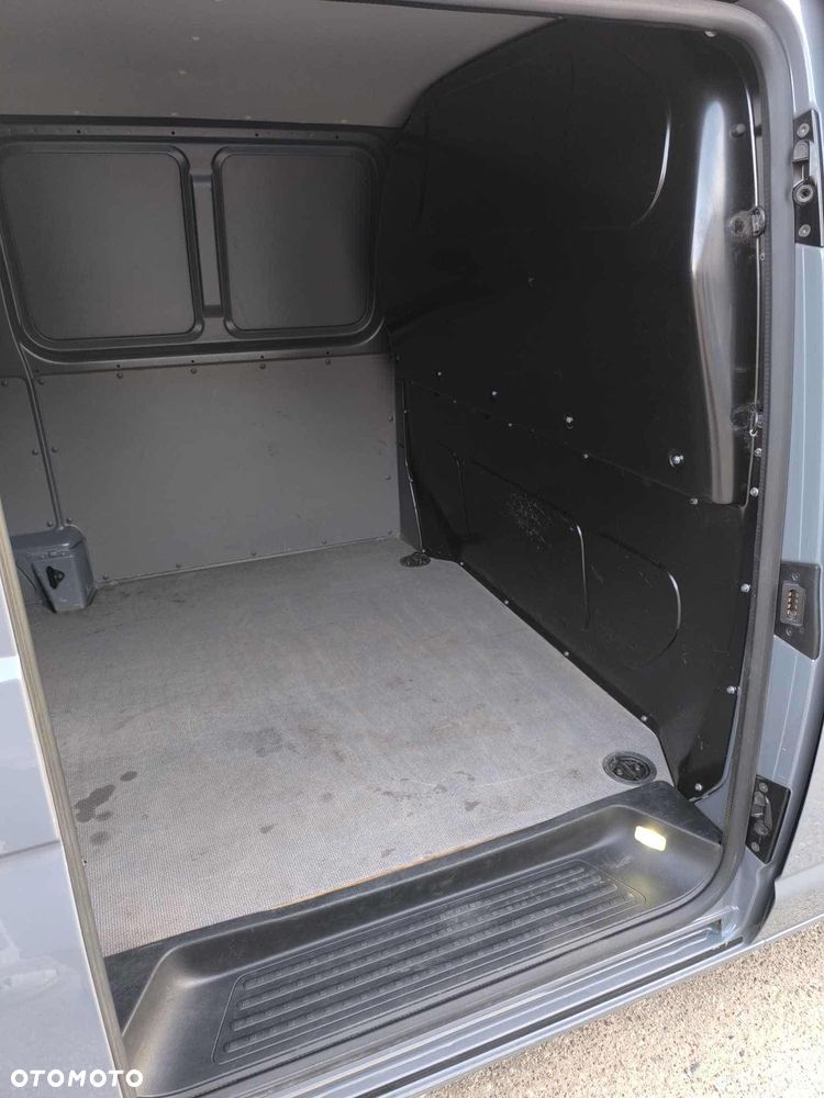 Volkswagen TRANSPORTER T6.1 - 9