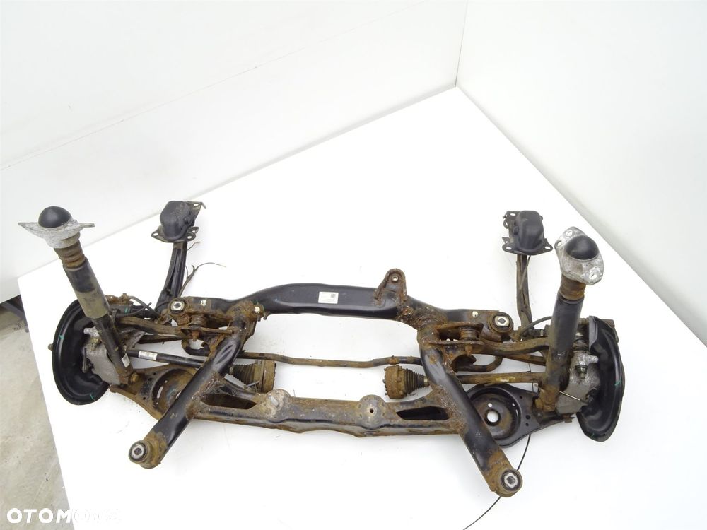 Belka tylna kompletna zawieszenie tył piasta 5n0505235af audi q3 8u 2.0 tdi - 6