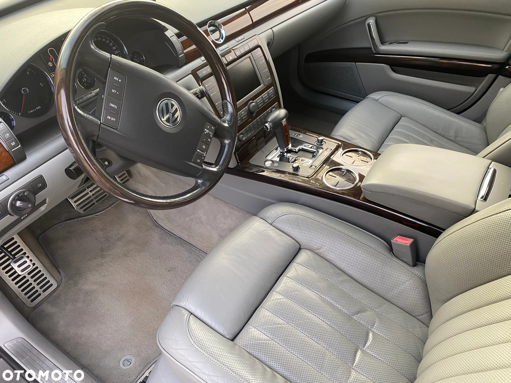 Volkswagen Phaeton 5.0 V10 TDI 4MOTION Automatik (5 Sitzer) - 10