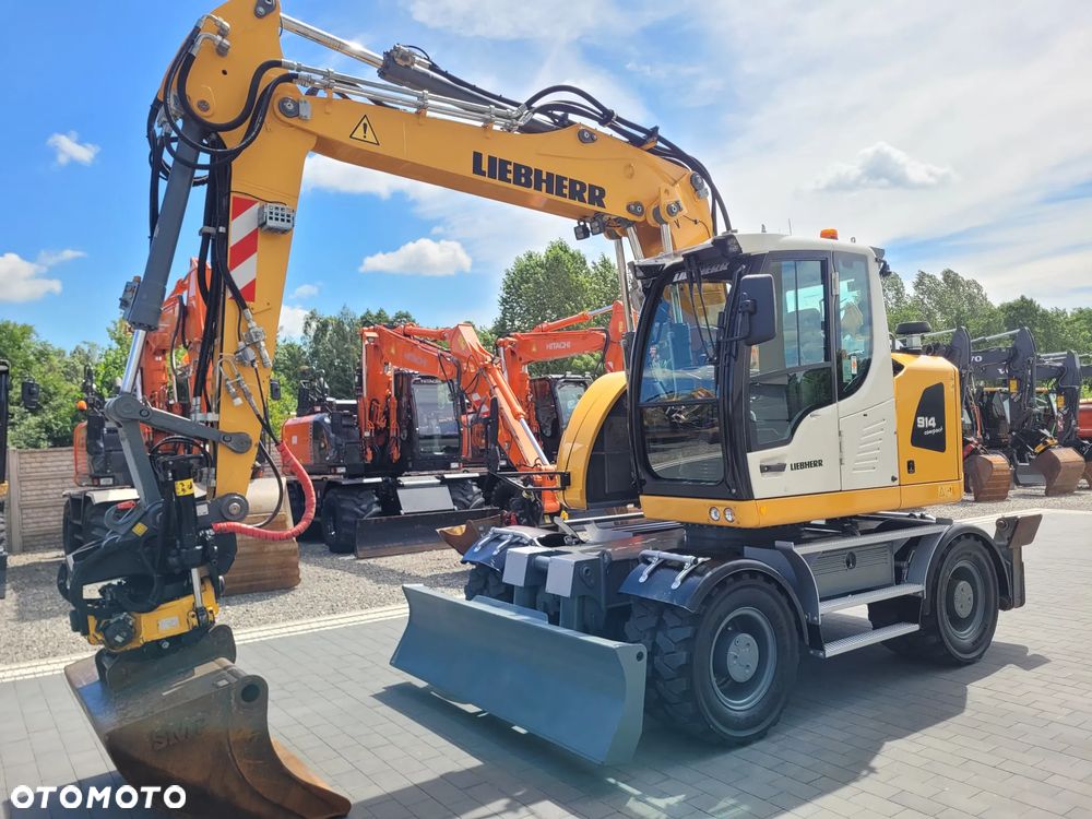 Liebherr A914 compact / ROTOTILT / 8600h / serwisowana / - 2