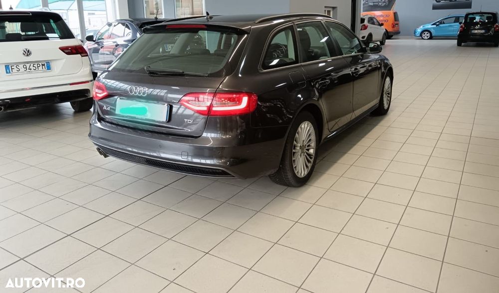 Audi A4 Avant 2.0 TDI DPF clean diesel multitronic S line Sportpaket - 14