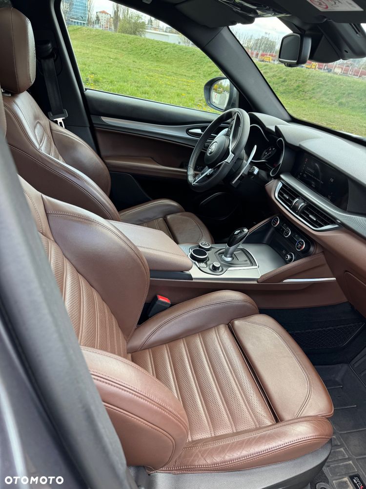 Alfa Romeo Stelvio 2.2 16V AT8-Q4 Super - 6