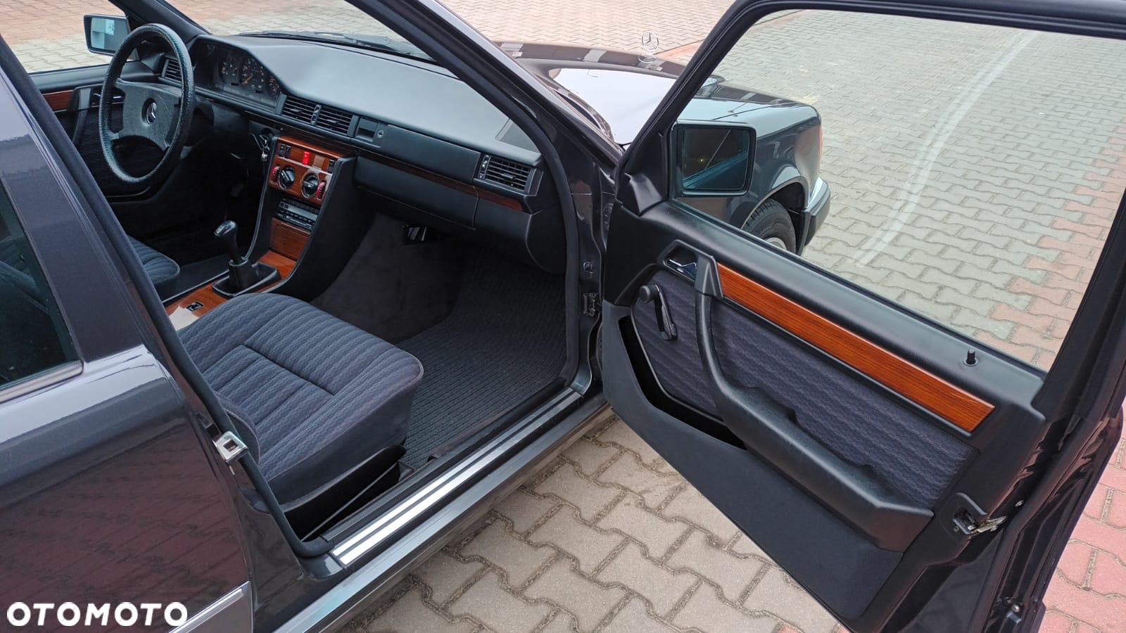 Mercedes-Benz W124 (1984-1993) - 19
