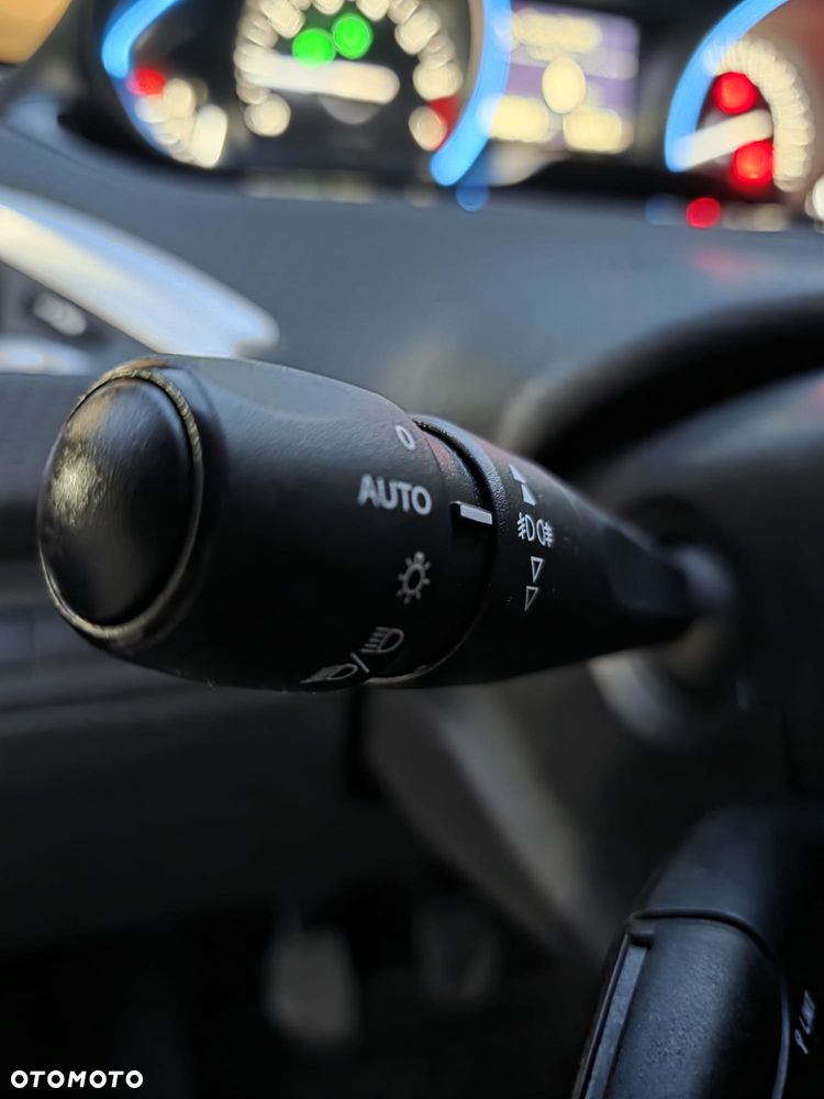 Peugeot 2008 PureTech 82 Allure - 19