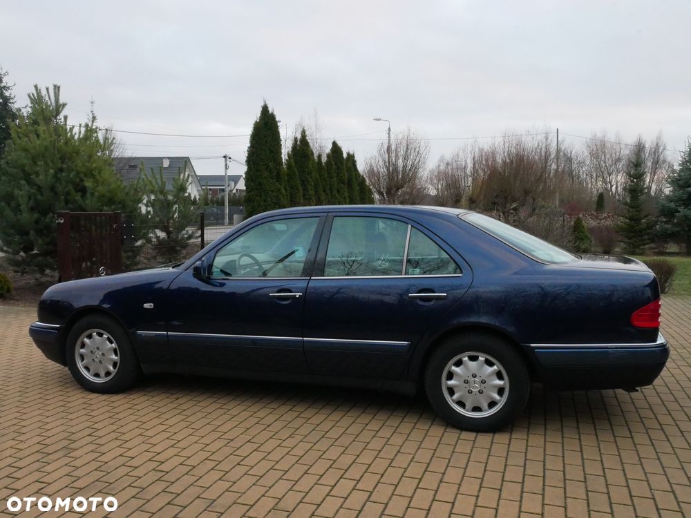 Mercedes-Benz Klasa E - 6