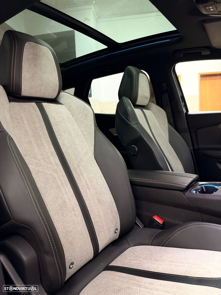 Peugeot 3008 1.6 Hybrid GT Line e-EAT8 - 26
