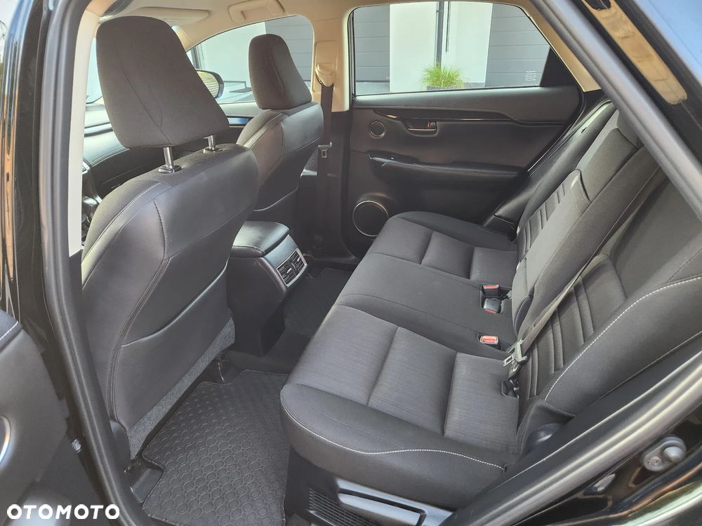 Lexus NX 300 Comfort AWD - 14