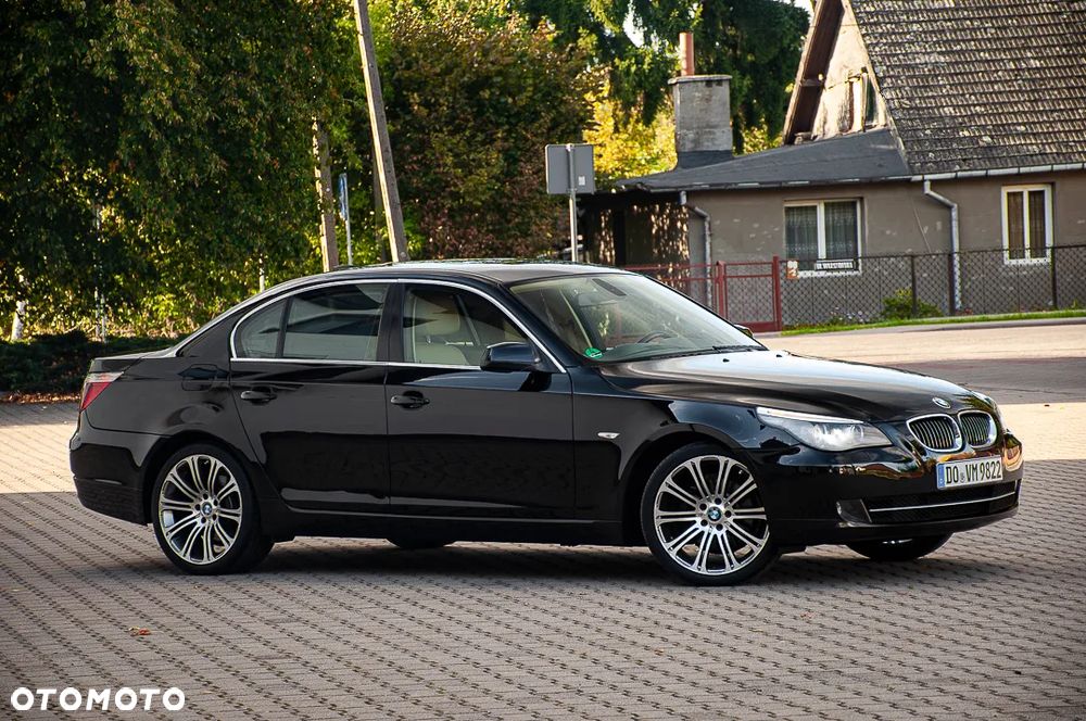 BMW Seria 5 525d - 5
