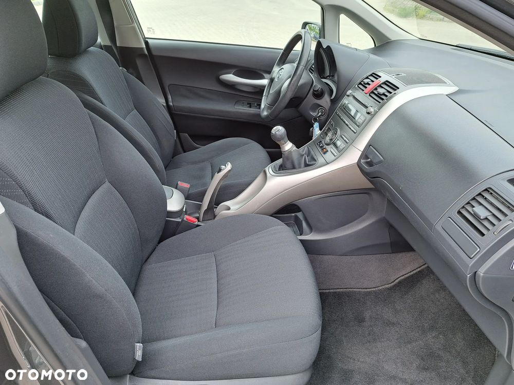 Toyota Auris 1.4 VVT-i Sol - 18