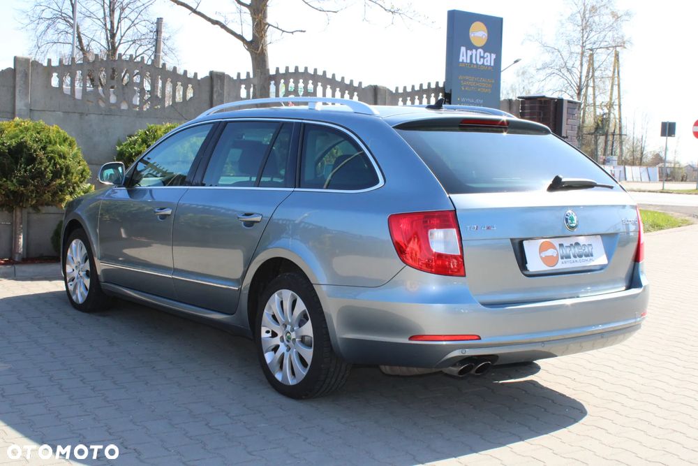 Skoda Superb 2.0 TDI DSG Comfort 4x4 - 7