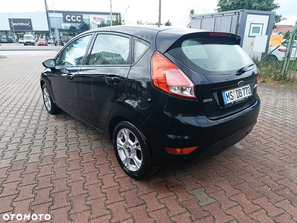 Ford Fiesta 1.0 Champions Edition - 4