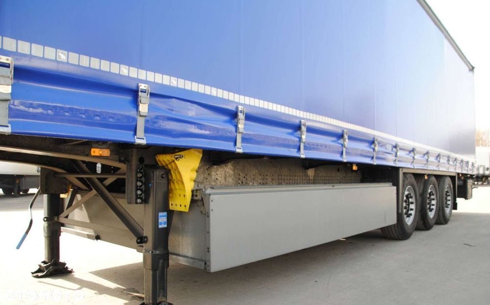 Schmitz Cargobull SCS kurtyna, podnoszona oś - 13