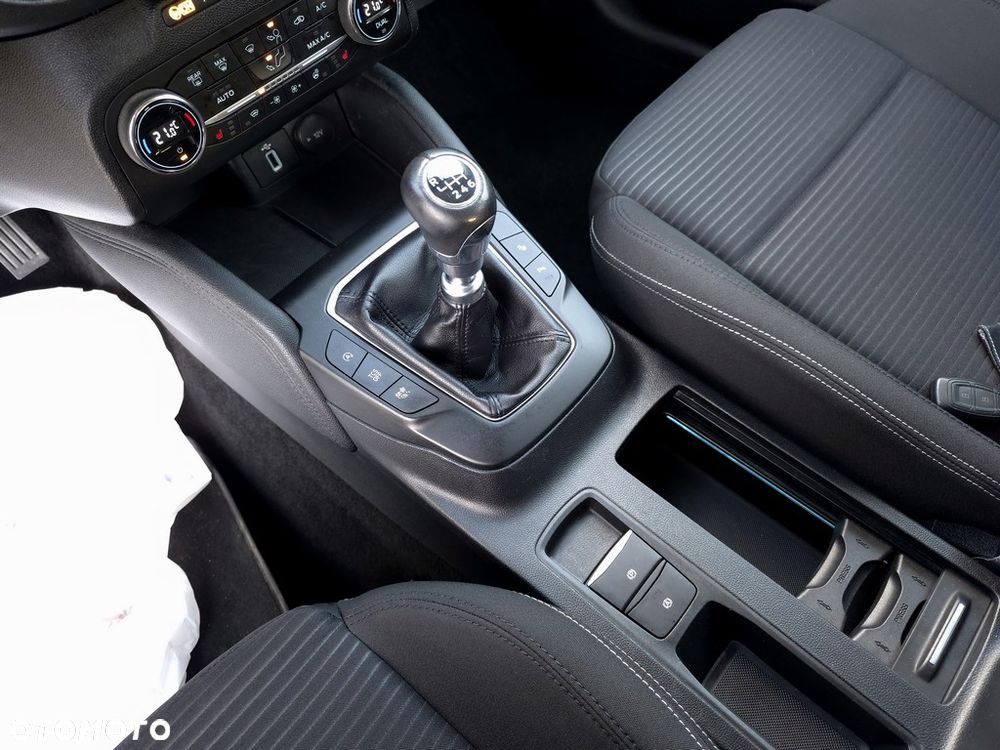 Ford Focus 2.0 EcoBlue Titanium - 15