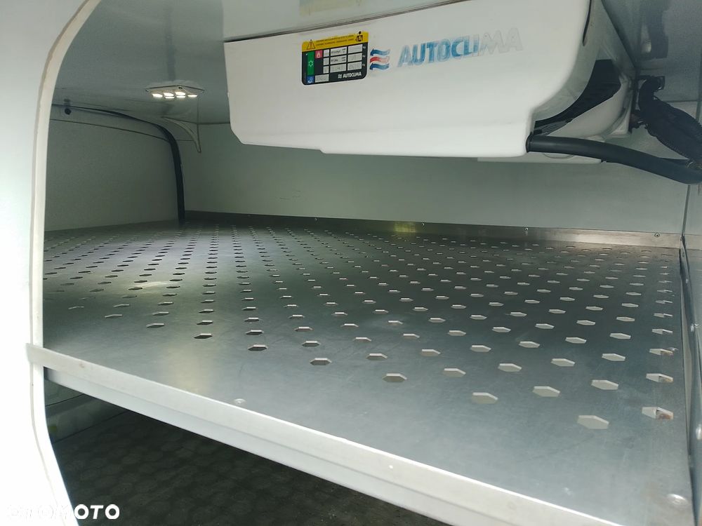 Toyota Proace City Partner Berlingo Combo Doblo L2 Izoterma Chłodnia Salon PL półka Inox 3 osoby - 15