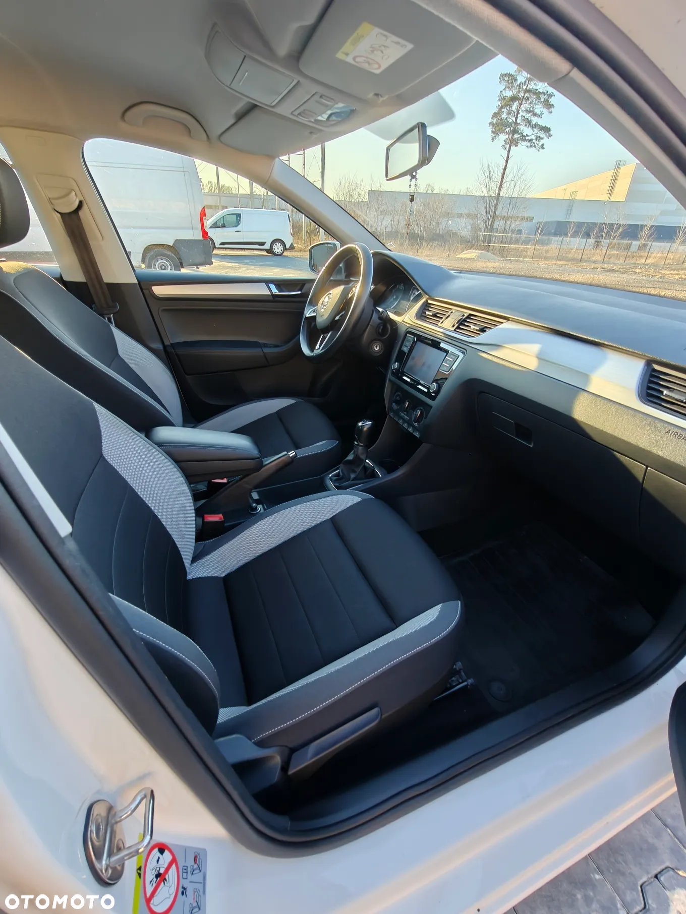 Skoda RAPID 1.0 TSI Ambition - 16