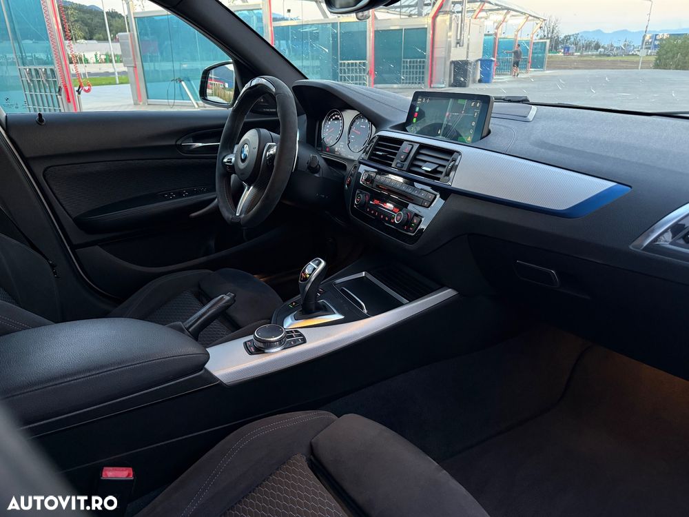 BMW M1 M140i xDrive AT - 11