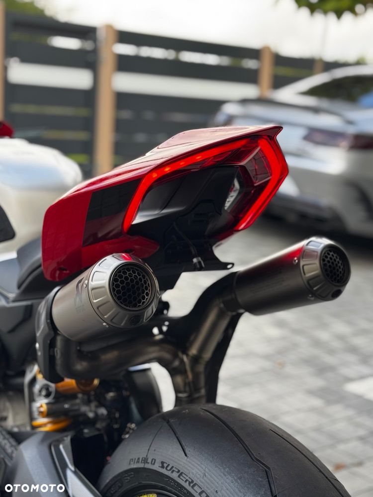 Ducati Panigale V4R - 31