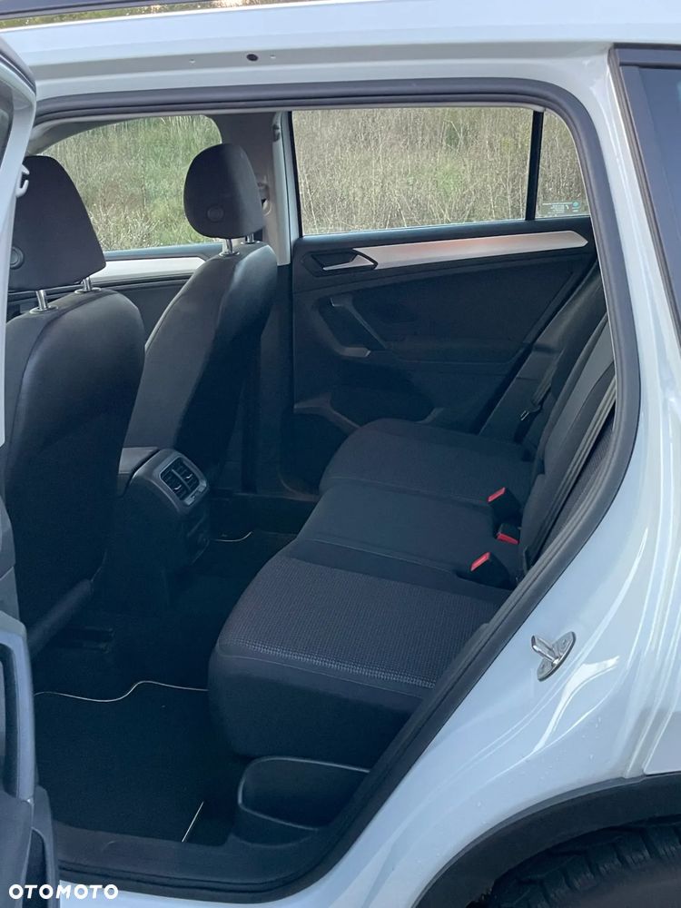 Volkswagen Tiguan 1.5 TSI EVO Comfortline - 9