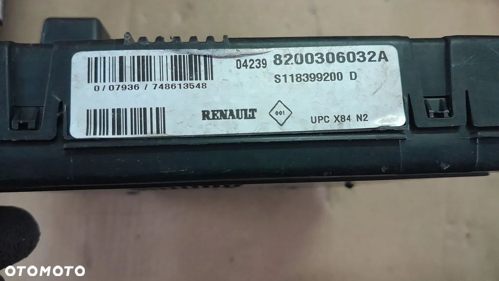 RENAULT MEGANE SCENIC II MODUŁ UPC 8200306032A - 2