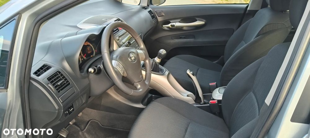 Toyota Auris 1.4 D-4D Life - 5