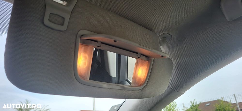 Ford Mondeo 2.0 TDCi Aut. Trend - 11