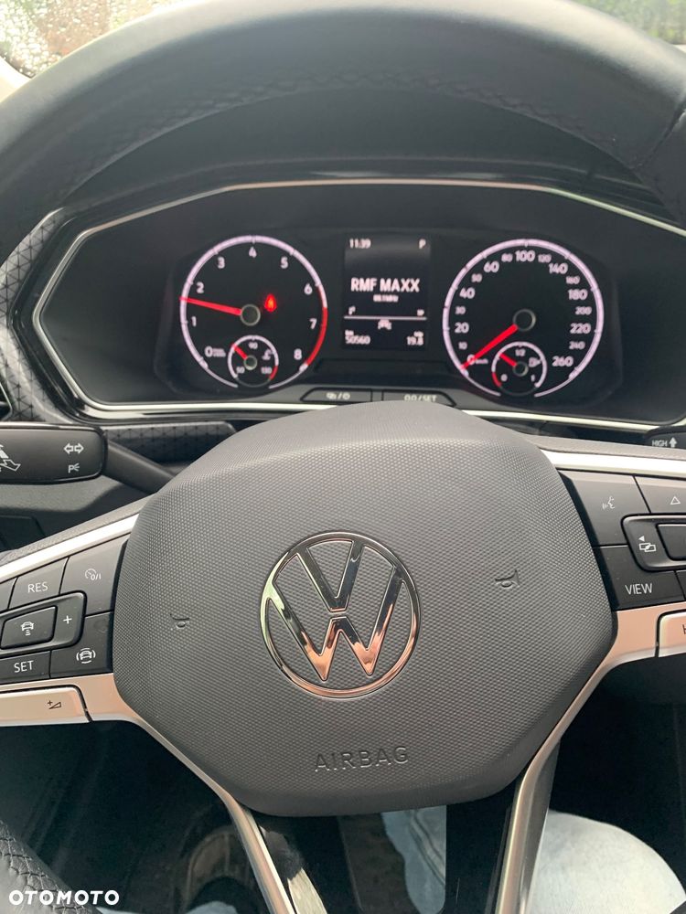 Volkswagen T-Cross - 6