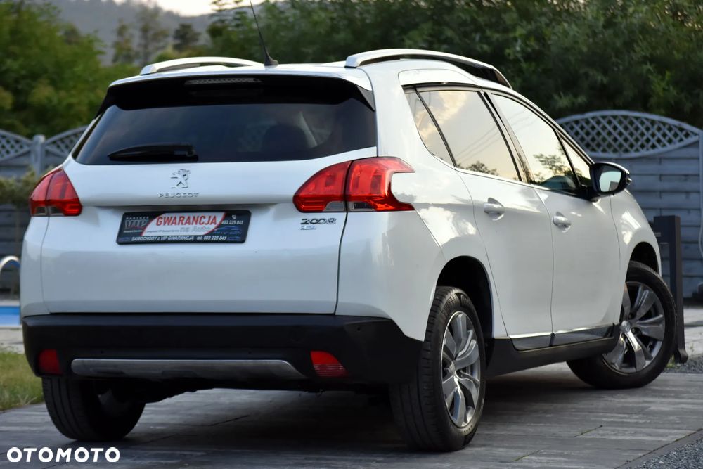 Peugeot 2008 BlueHDi 100 STOP & START Style - 18