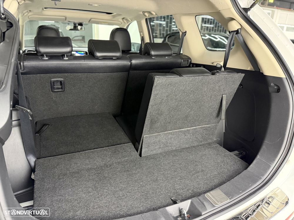 Mitsubishi Outlander 2.2 DI-D Intense - 21