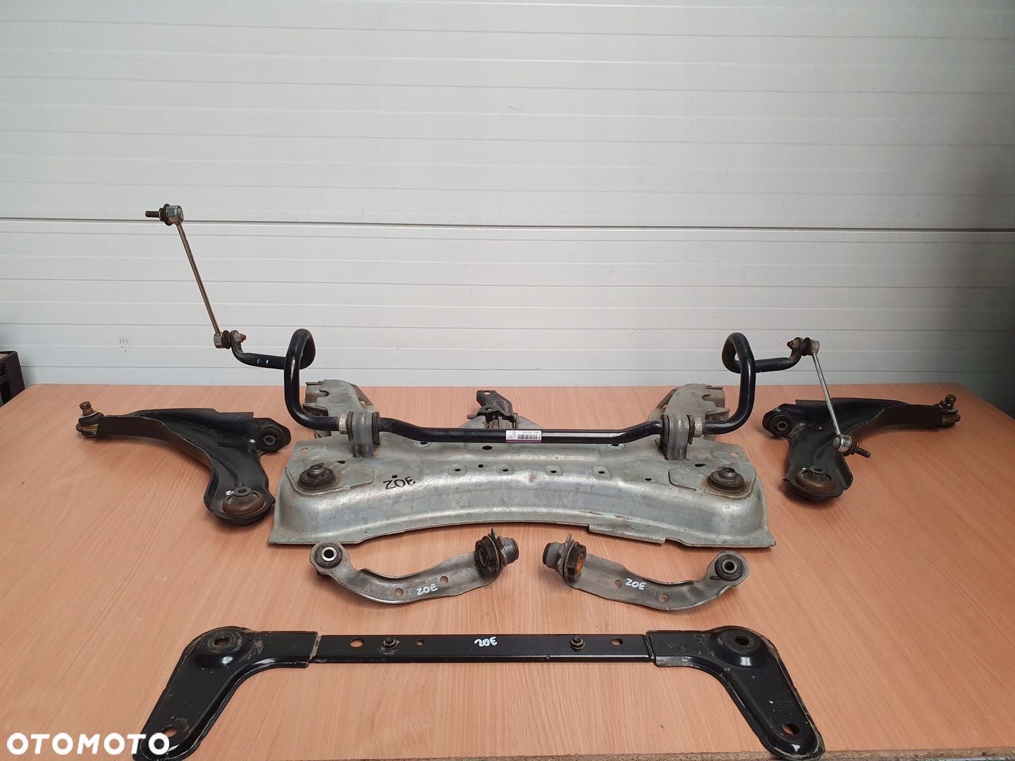 SANKI WÓZEK KOŁYSKA STABILIZATOR PRZÓD RENAULT ZOE I - 1