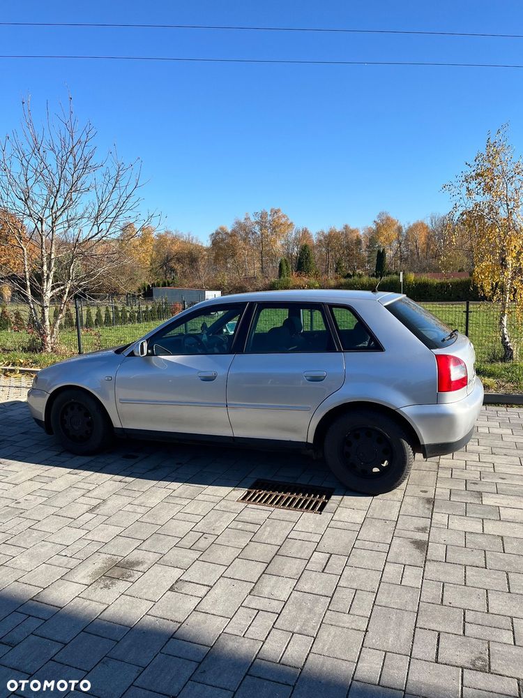 Audi A3 Sportback 1.6 Ambition - 3