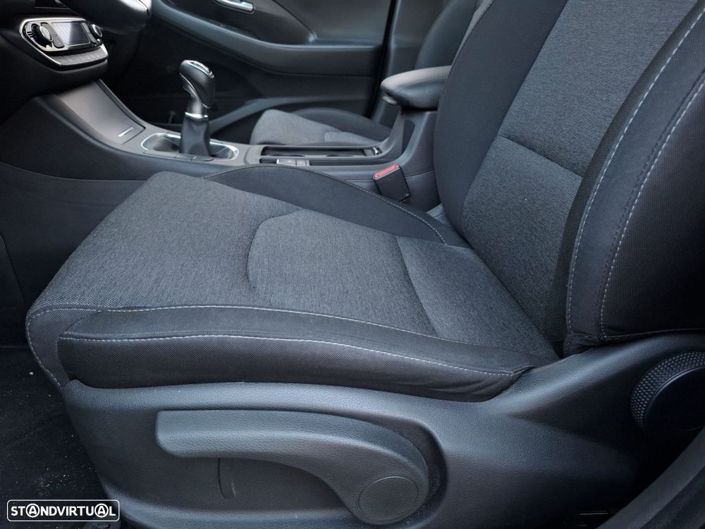 Hyundai i30 1.0 T-GDi Style Plus — fotografia 12