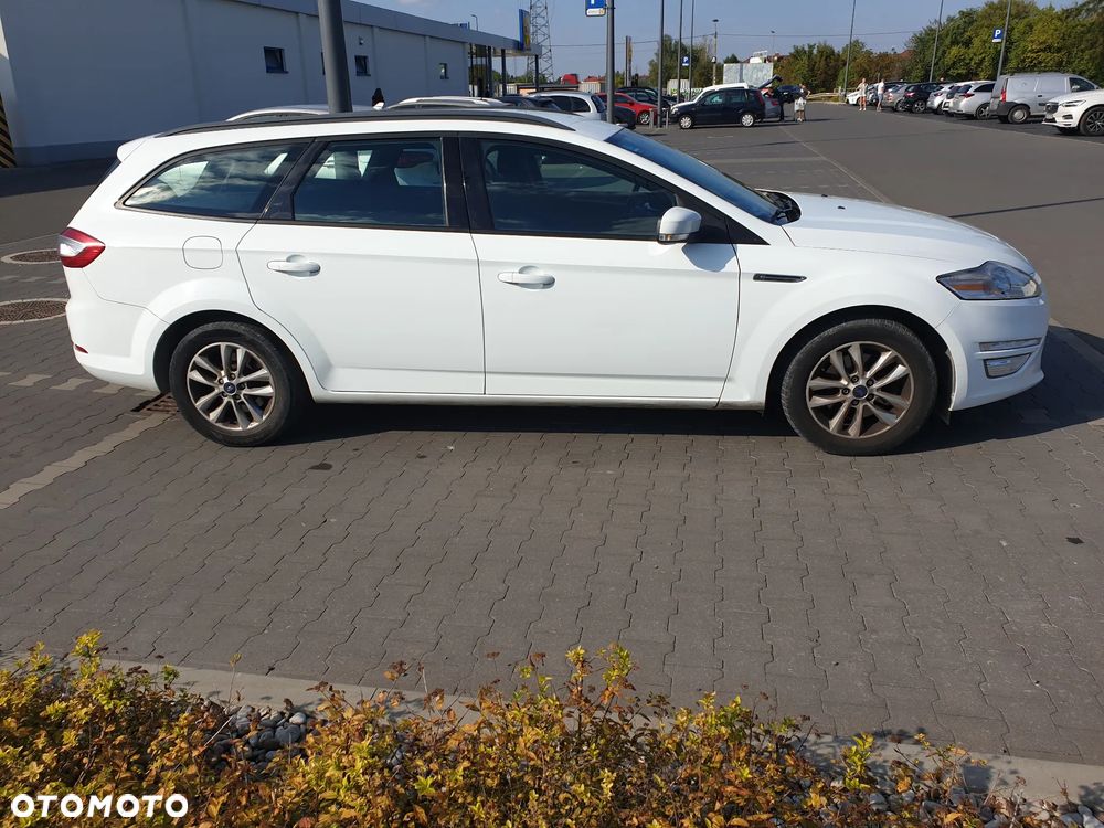 Ford Mondeo 1.6 T Gold X Plus - 1