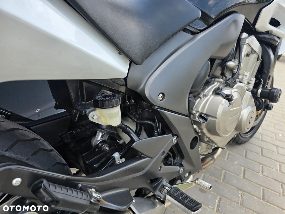 Honda CBF - 17