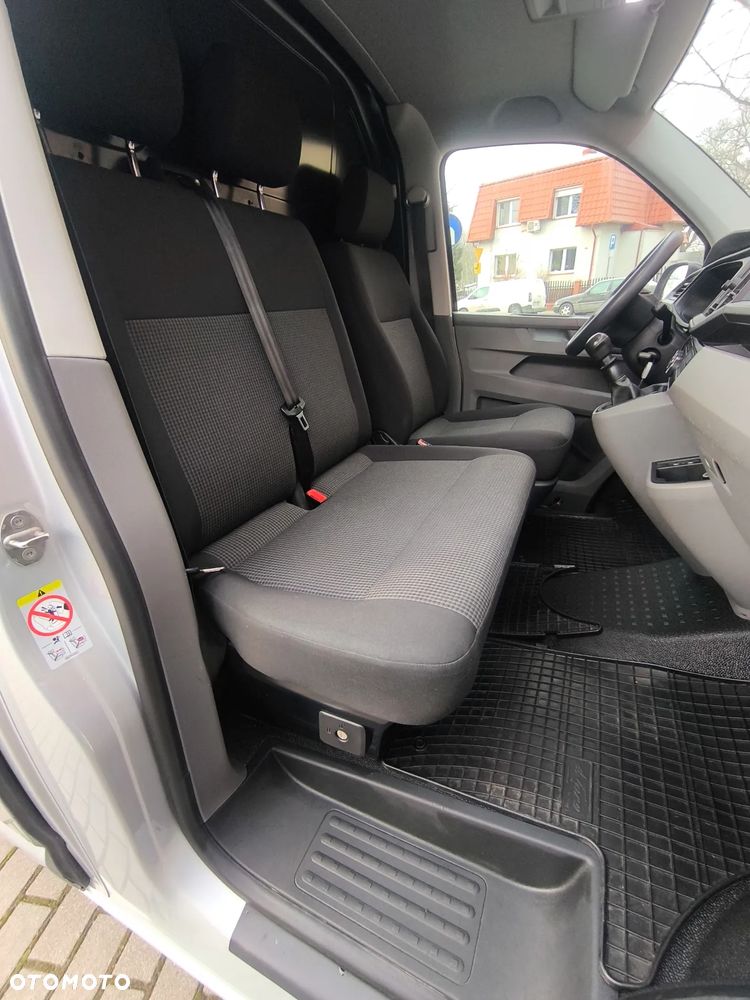 Volkswagen Transporter - 18