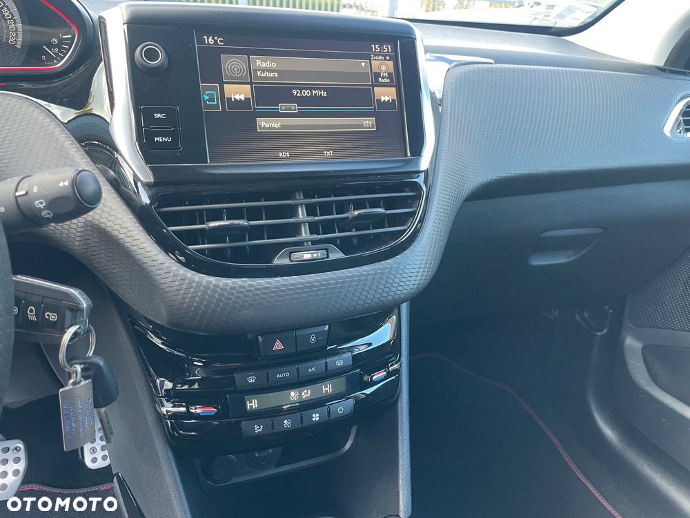 Peugeot 2008 BlueHDi FAP 120 STOP & START Business-Line - 23