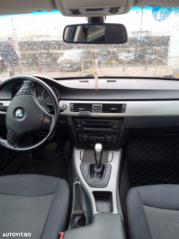 BMW Seria 3 320d DPF Aut. - 3