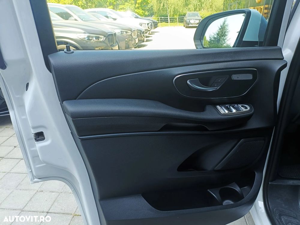 Mercedes-Benz V 300 d Lung - 12
