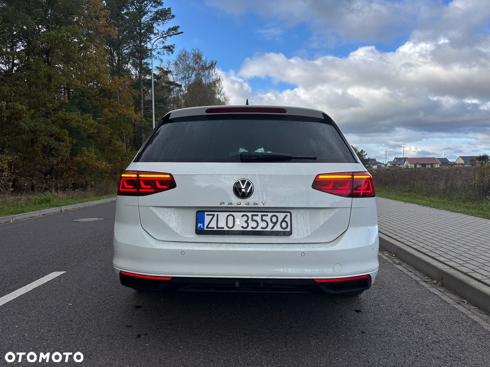 Volkswagen Passat Variant 2.0 TDI SCR DSG Business - 17