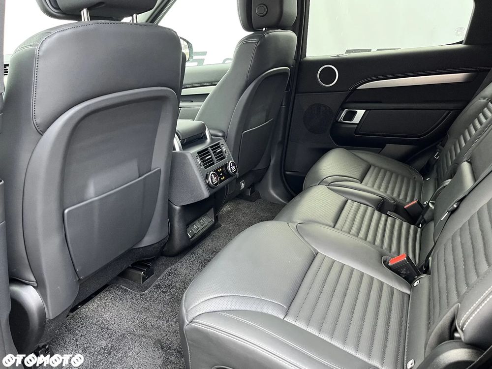Land Rover Discovery D350 Dynamic HSE - 9