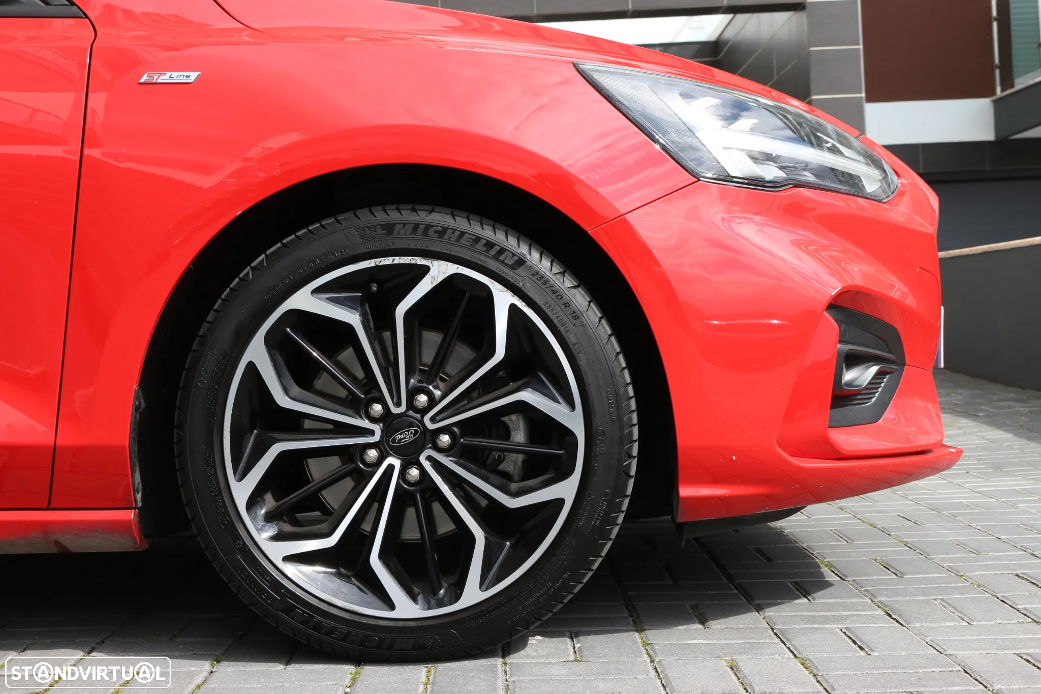 Ford Focus SW 1.0 EcoBoost S&S ST-LINE - 8