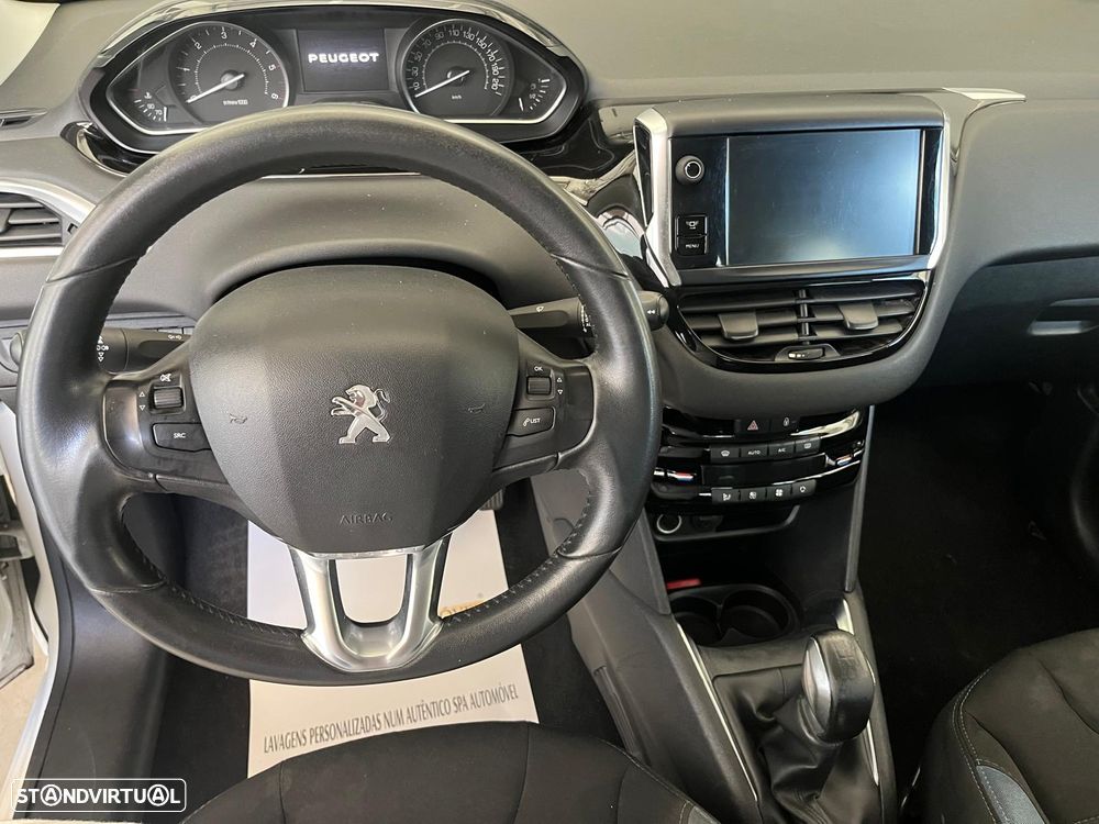 Peugeot 208 1.4 HDi - 7