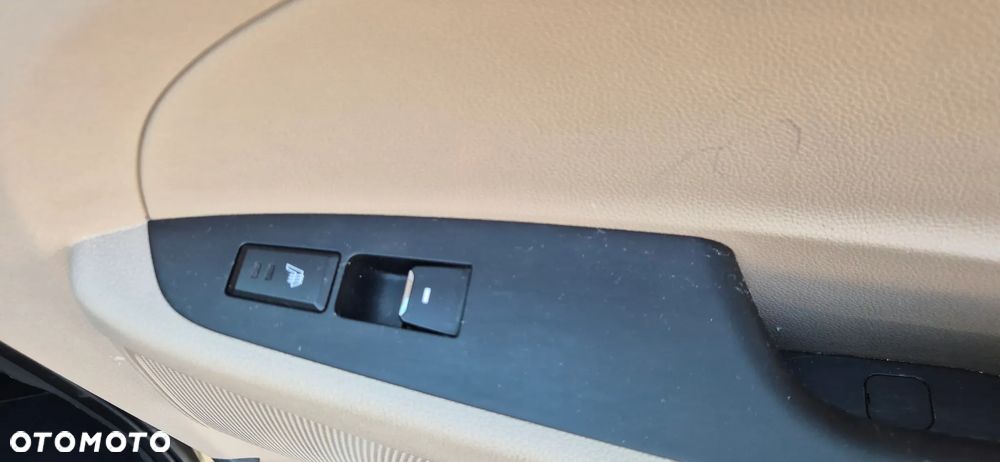 Hyundai Tucson 2.0 CRDI BlueDrive Comfort 2WD - 20