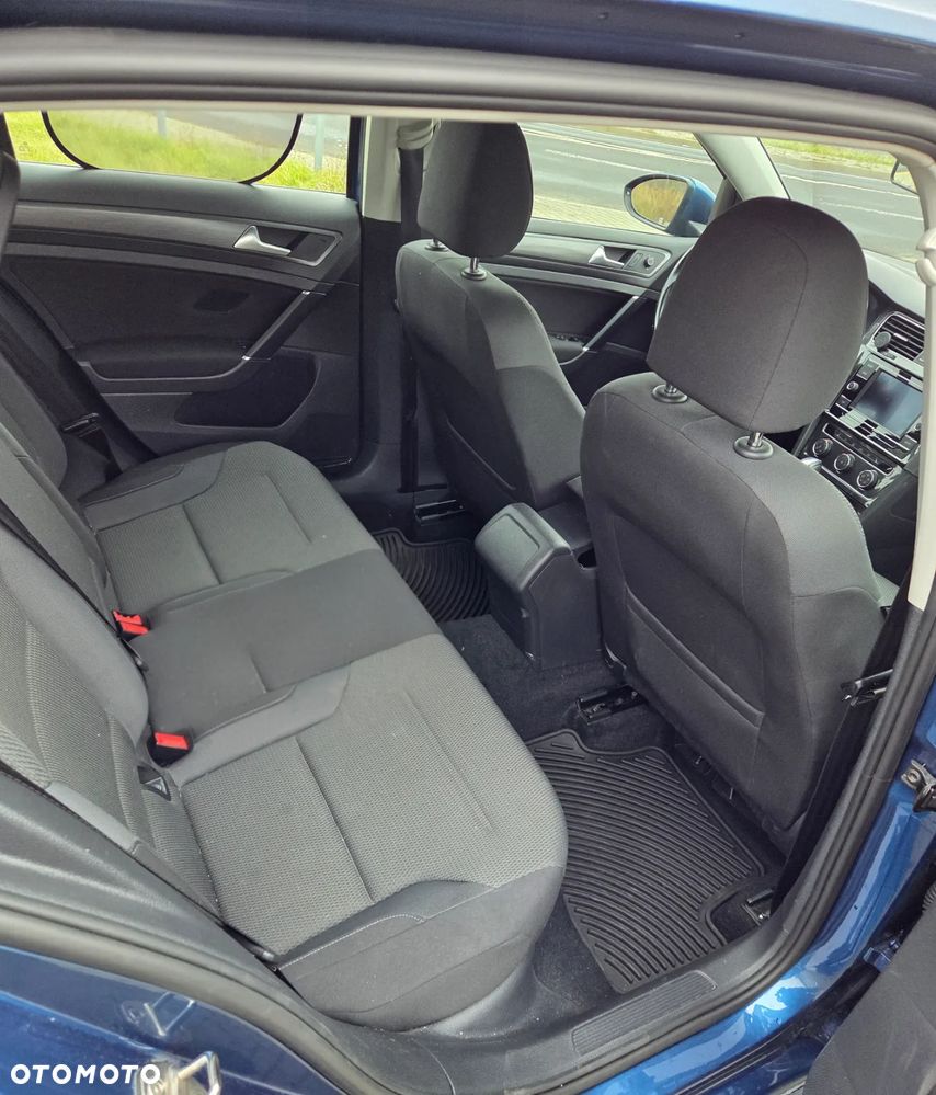 Volkswagen Golf - 12