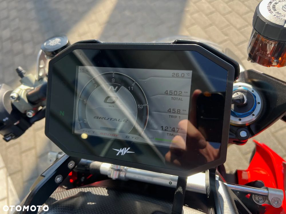 MV AGUSTA Brutale - 10