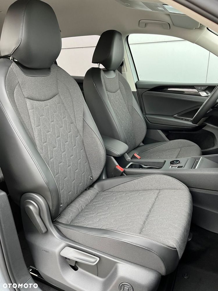 Volkswagen Tiguan - 6