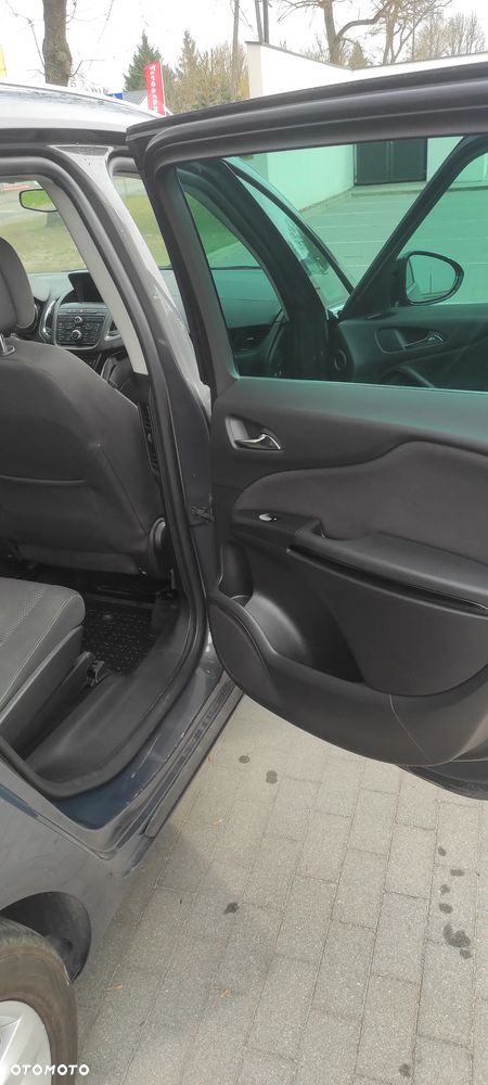 Opel Zafira - 10