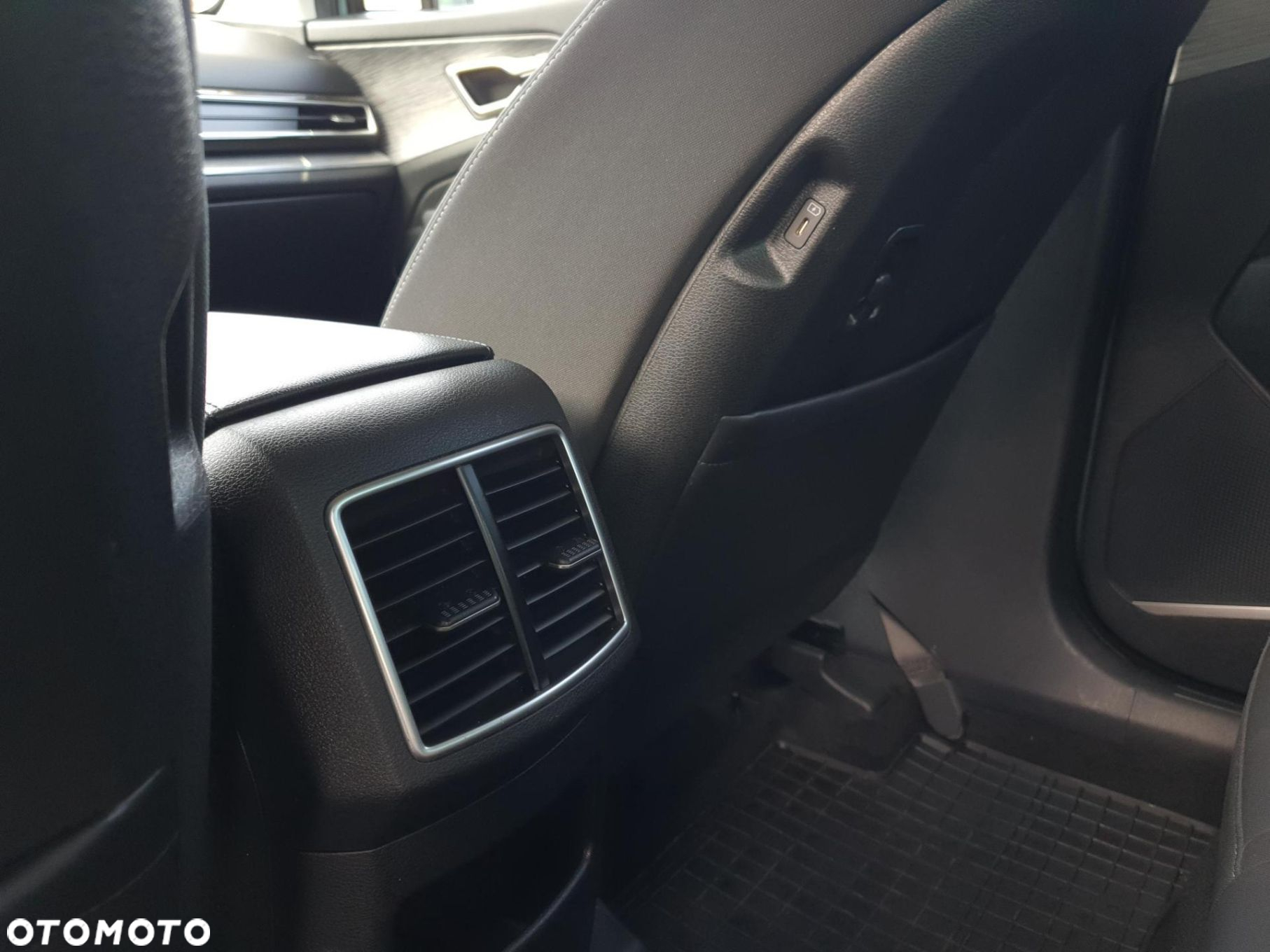 Kia Sportage - 28