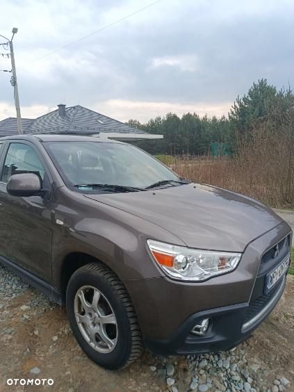 Mitsubishi ASX - 5