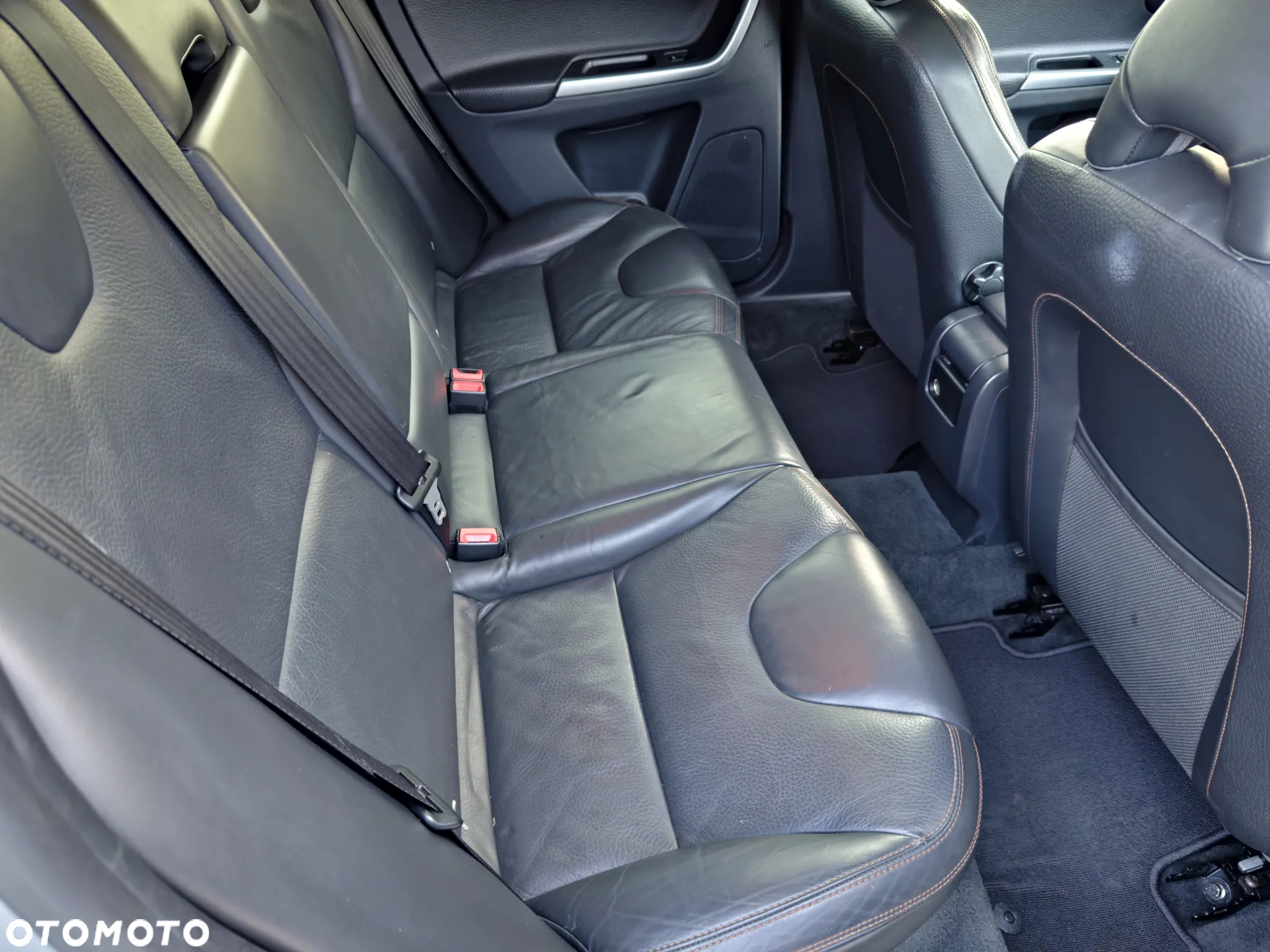 Volvo XC 60 - 32
